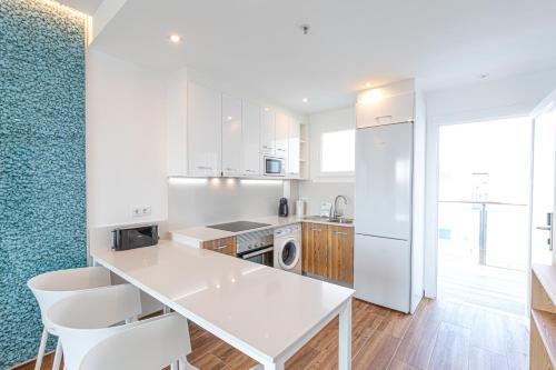 One-Bedroom Apartment image 8