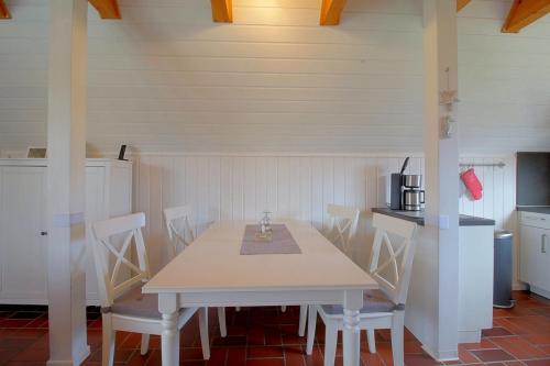 Holiday Home image 10
