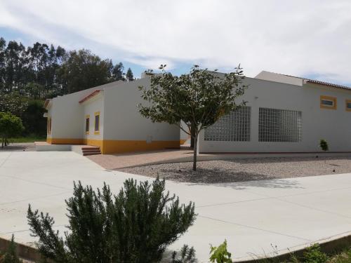 The Fox Farm House - FULL PRIVATE PROPERTY WITH HEATED & COVERED POOL