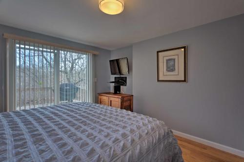 Quiet Cottage with Deck - 4Mi to Beach and Shops! - image 8