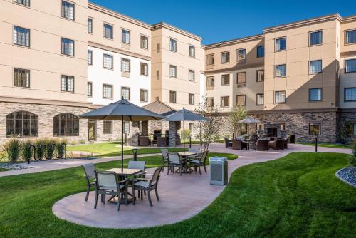 Staybridge Suites : Eau Claire - Altoona