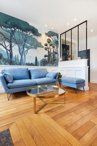 Résidence Colonel (Residence Colonel) in Laval