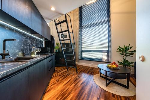 Dream Stay - Modern City Centre Lofts with Self Check-in 2