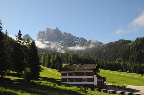  Appartments Kameriot, Pension in Prags bei Schluderbach