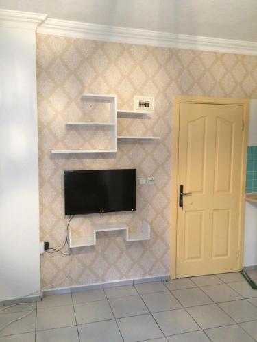 Belmaris Apartments - image 2