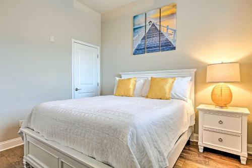 Luxurious Alerio Condo with Private Beach Access! - image 14