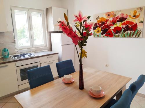  Apartment Matea Pag in Pag
