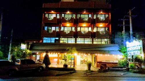 ศรีกรุงดีลักซ์โฮเตล in หันตรา