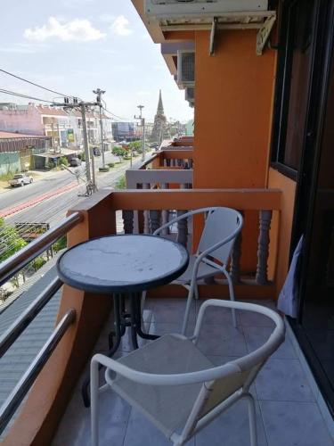 ศรีกรุงดีลักซ์โฮเตล in หันตรา