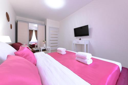 Five Star Grace in an Elite Home - main image