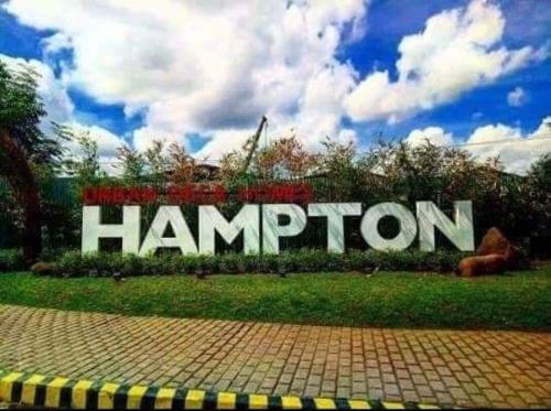 THE HAMPTON RESIDENCES - 1BR Fully Furnished Condotel With Balcony