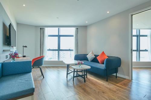 Holiday Inn Express Hangzhou Jiuzhou By IHG in Okraj Yuhang – Avtobusni terminal Jiubao