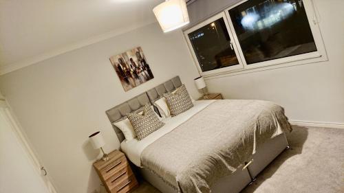 Hillview Court 2 Bedroom Apartment In Woking, , Surrey