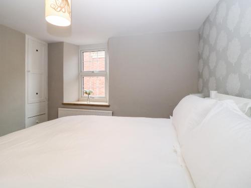 7 Horse Lane - image 11