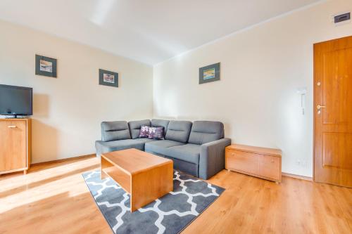 One-Bedroom Apartment with Parking