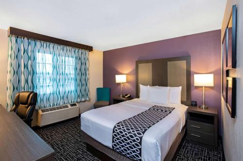 La Quinta Inn & Suites by Wyndham Las Vegas Nellis