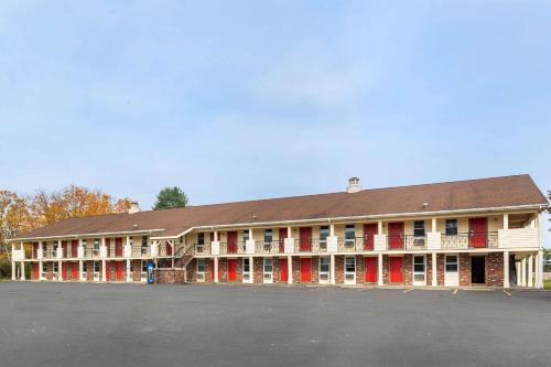 Econo Lodge Sturbridge Route 20