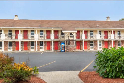 Econo Lodge Sturbridge Route 20 Econo Lodge Sturbridge Route 20