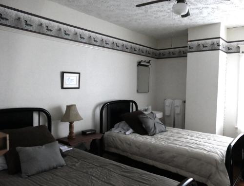 Nahma Inn - main image