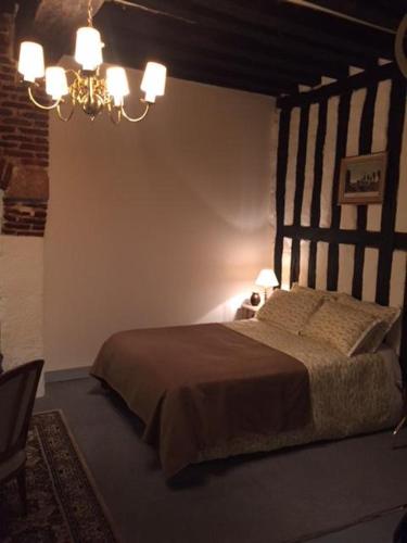 2 queen beds, 2 sofa beds