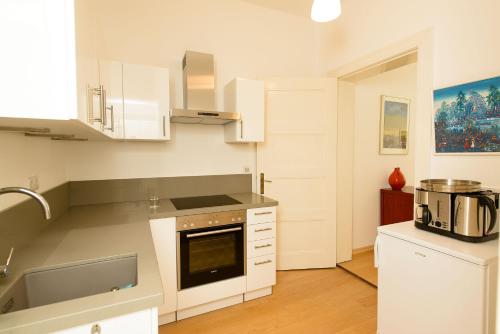 Kitchen, Fewo auf der Dominsel-LOTUS in Brandenburg an der Havel