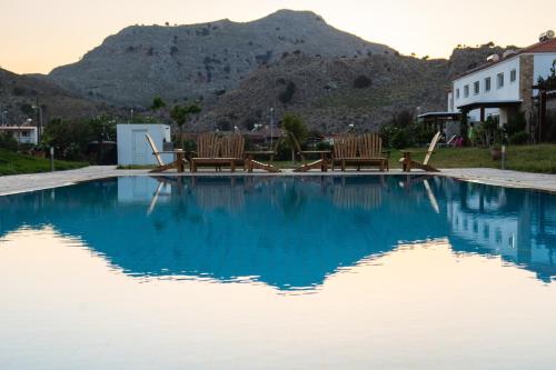  Kolymbia Blue and White Villa, Pool and Garden, Pension in Kolymbia