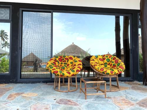 Létesítmények, Lemon Beach Resort in Elmina