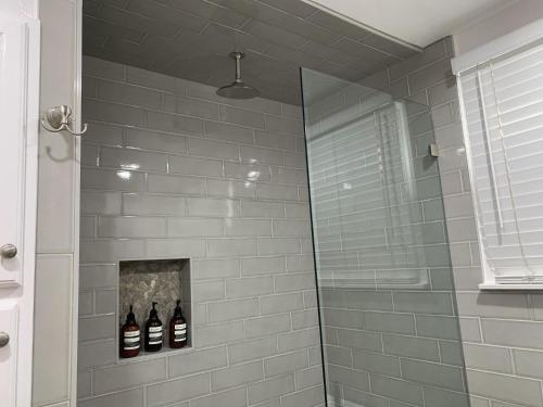 Just Remodeled - Perfect for Work From Home or Stay-cations