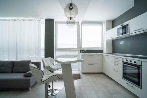 Apartments Kopečná with parking - image 7