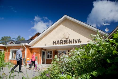 . Harriniva Adventure Resort Riverside Cabins