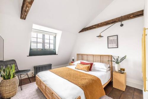 Cosy Loft Apartment - minutes from Angel Tube St.