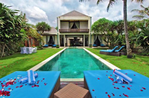 Villa Samudra Luxury Beachfront