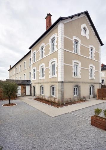 A szálláshely kívülről, Résidence Colonel (Residence Colonel) in Laval