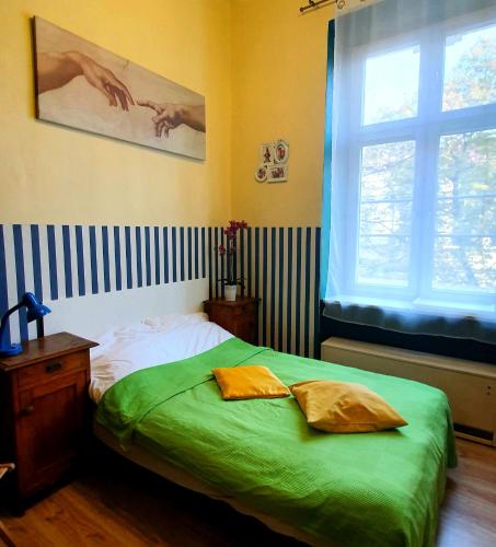 The apartment in strict city center. Self check-in, Krakau