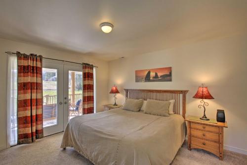 Port Angeles Hideaway with Hot Tub and Game Room! - image 5