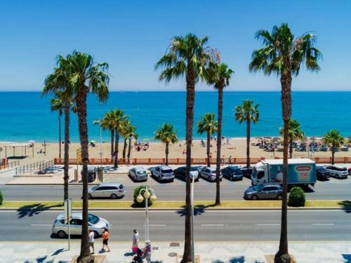  Fabuloso Apart. Playa-Terraz-Pisci-Parking in Benalmádena