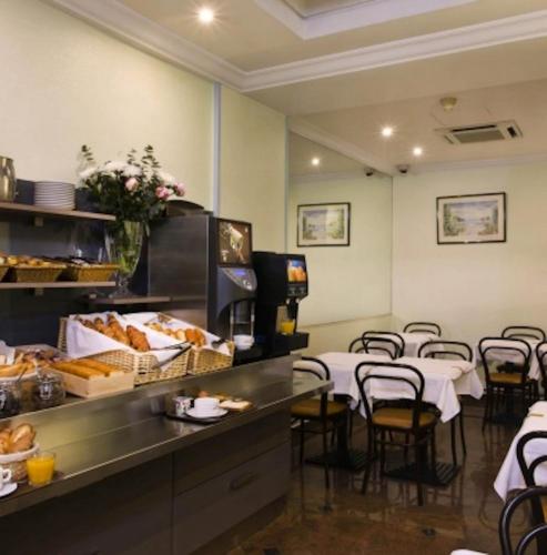 Ресторант, Hotel Home Latin in Pantheon - Notre Dame