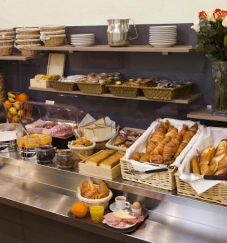 Храна и напитки, Hotel Home Latin in Pantheon - Notre Dame