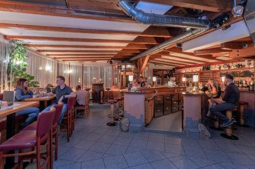 Landhof Waidegger Wirt - Hotel, Restaurant, Bar in Waidegg