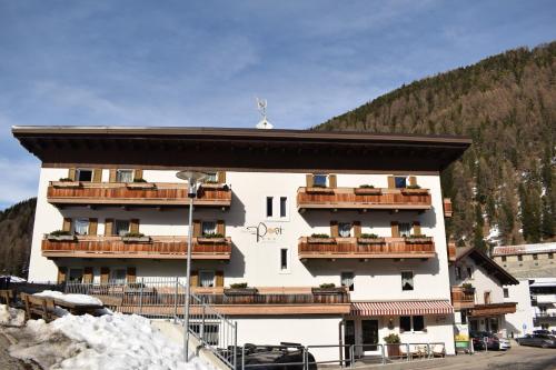 Alpin Garni die kleine Post - Hotel - Solda
