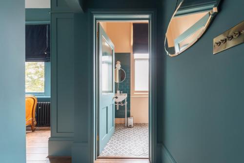 The Coach House B&B - image 3
