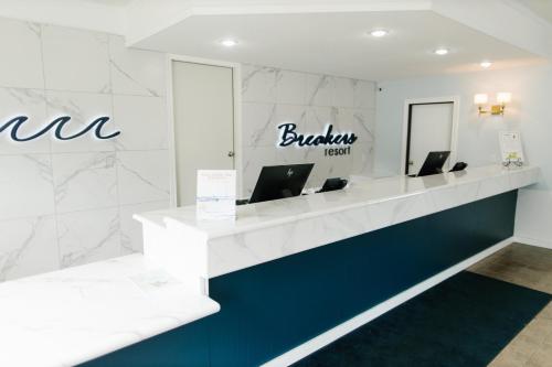 The Breakers Resort in St. Ignace (MI)