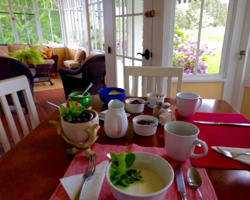 Enfield Manor Bed&Breakfast and Vacation Rental in Newfield, USA