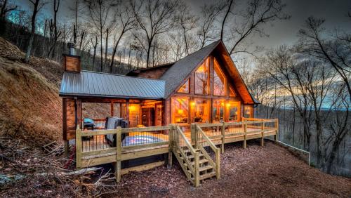 Aska Easy Day by Escape to Blue Ridge - main image