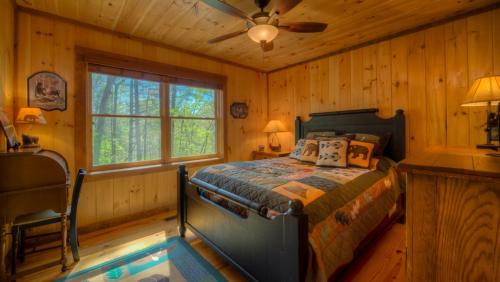 Buckingham Palace by Escape to Blue Ridge - image 5
