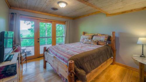 Blue Chase Lodge by Escape to Blue Ridge - image 5