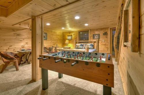 Big Buck Lodge by Escape to Blue Ridge - image 8