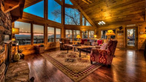 Three-Bedroom Holiday Home  image 5