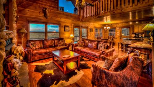 Three-Bedroom Holiday Home  image 6