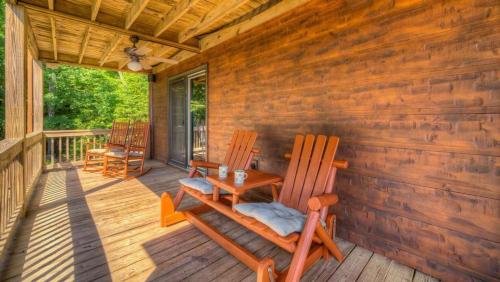Aska Heights by Escape to Blue Ridge - image 7
